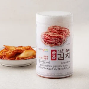 Read more about the article 매콤한 유혹, 곰곰 매운 실비김치 리뷰